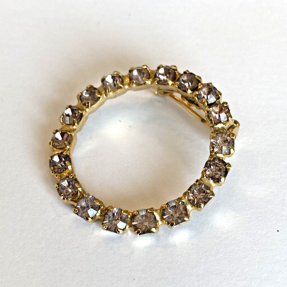 Vintage Wreath Brooch Mid Century Circle Pin Goldtone & Light Pink Rhinestones - Picture 4 of 8